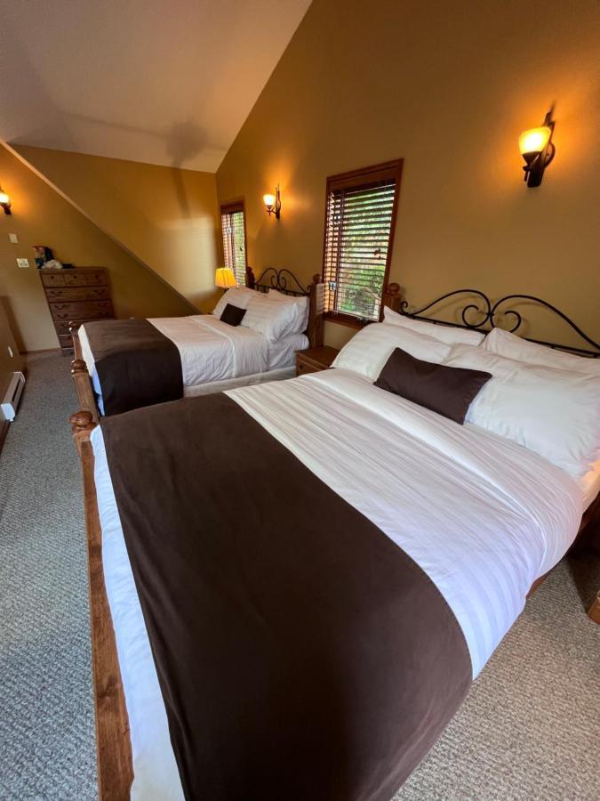Sunshine Coast Resort Madeira Park ภายนอก รูปภาพ